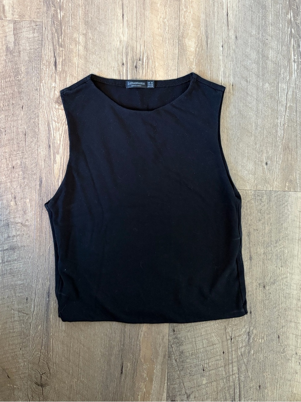 Stradivarius Black Sleeveless Cropped Tank Top Size M